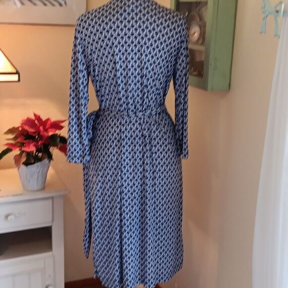 Japanese Weekend Maternity True Wrap Dress - Picture 9 of 12
